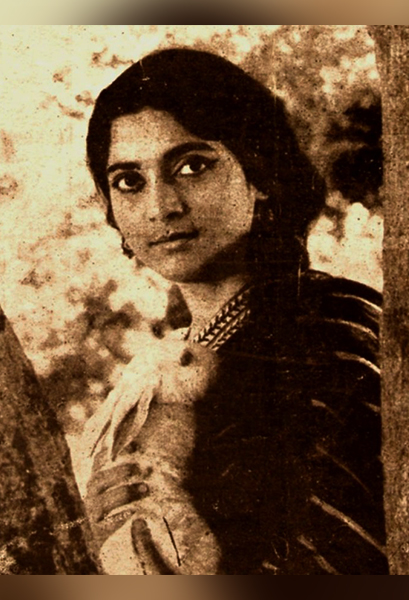 নন্দিনী মালিয়া